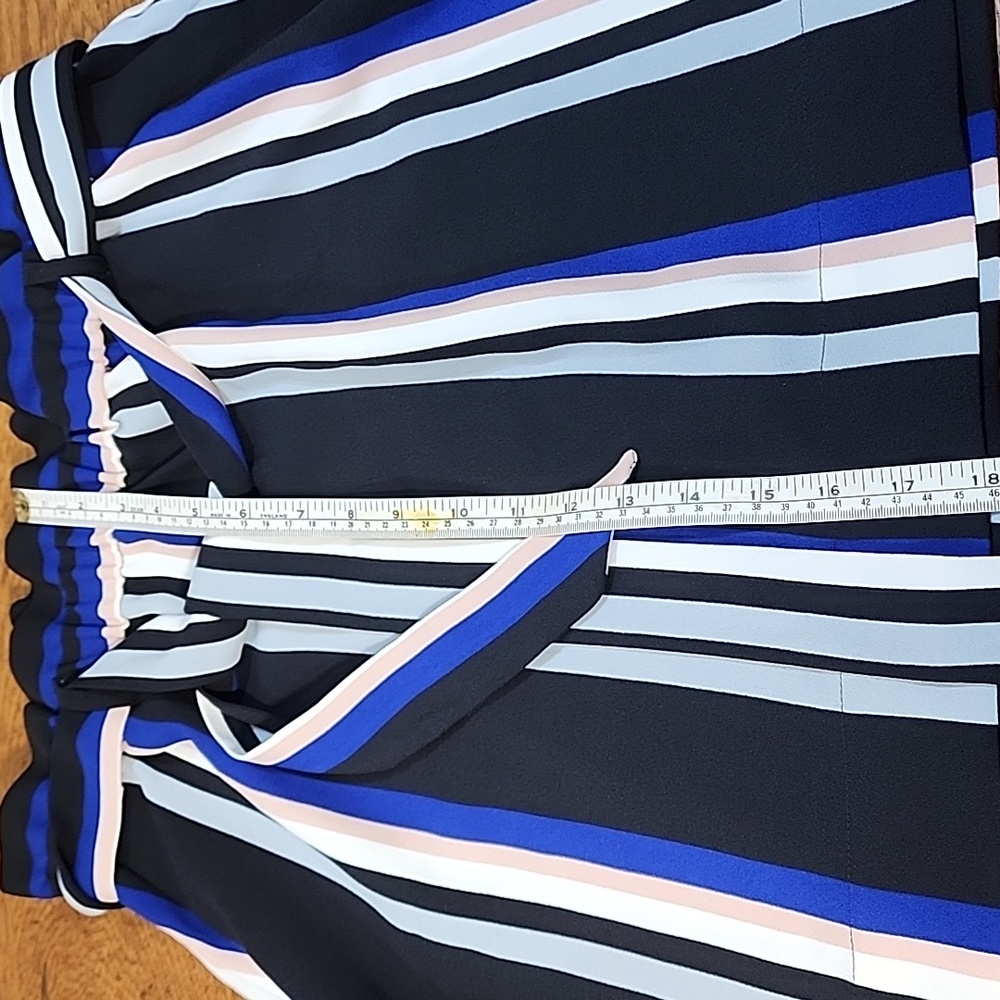 NWT Express  Striped Mini Skirt With Pockets And Paper Bag Waist Belted Size Med - Picture 7 of 8